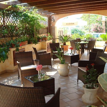 Hotel Castello Di Tavolara à Porto San Paolo  Extérieur photo