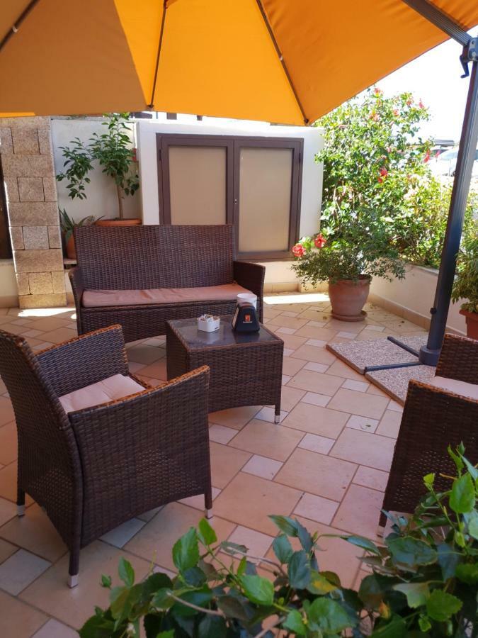 Hotel Castello Di Tavolara à Porto San Paolo  Extérieur photo